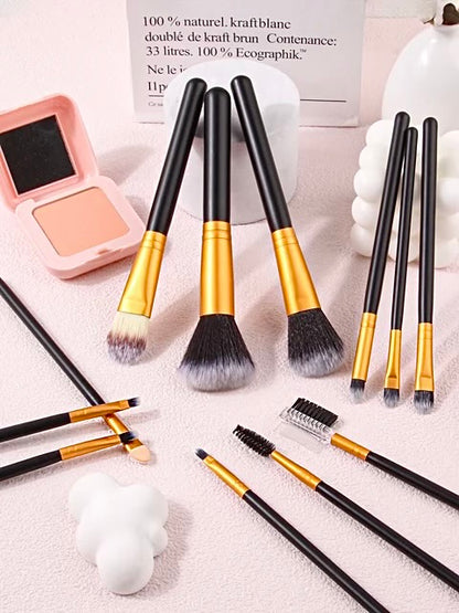 Make-Up Brushes by F-T-E